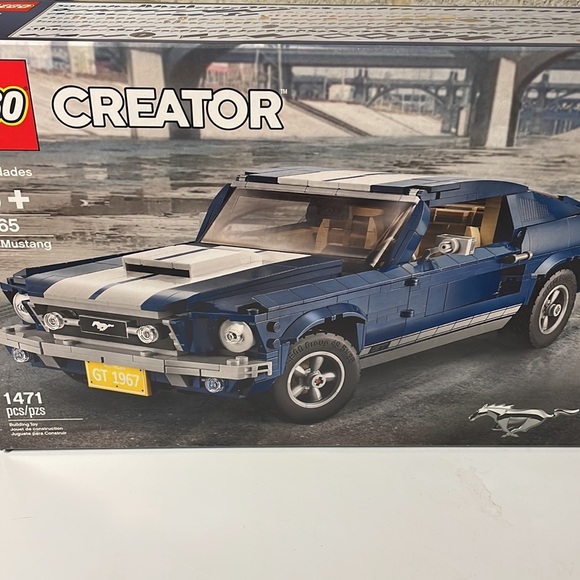 1967 Shelby Mustang Lego #10265 - Picture 4 of 11